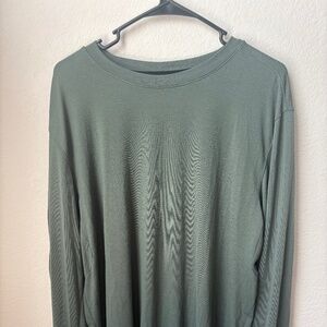 Lululemon License to Train long-sleeve green XL shirt